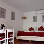 Szentesi Panzió Bed and breakfast 3*