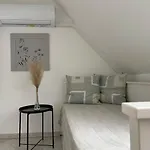 Szentesi Panzió Bed and breakfast