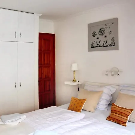 Szentesi Panzio B&B *