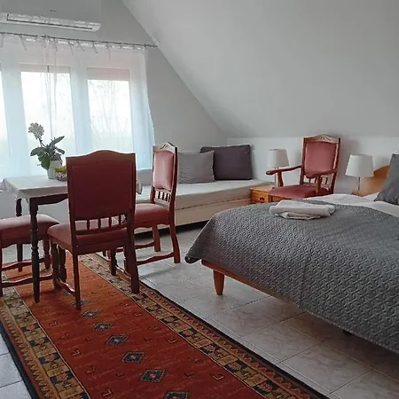 Szentesi Panzio B&B Fertőrákos
