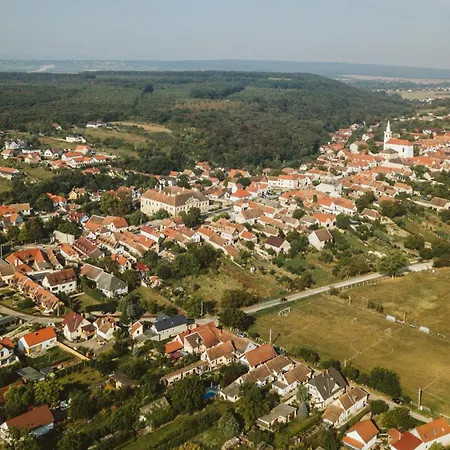 Szentesi Panzio Es Kerekparkoelcsoenzo
